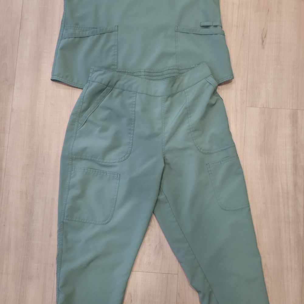Scrubstar Women's Set